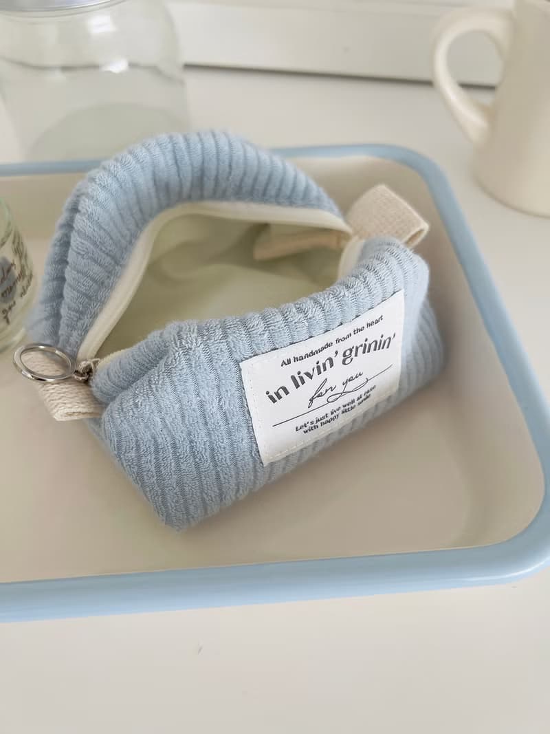 terry corduroy pouch S_baby blue