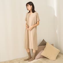 軟滑觸感氣質修身洋裝 -共2色