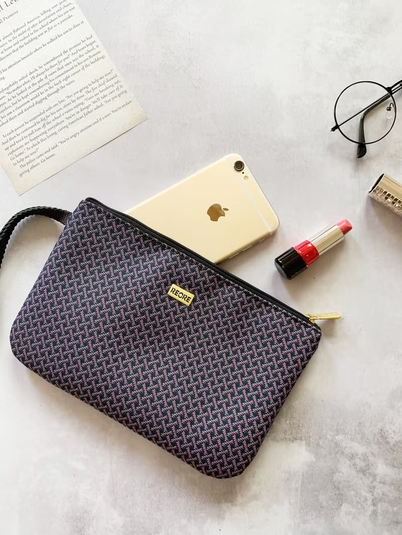 口罩收納包 護照夾 /  防潑水 平織緹花 小編織黑深紫