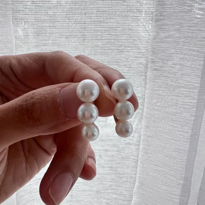 天热白色圆形珍珠三珠耳扣