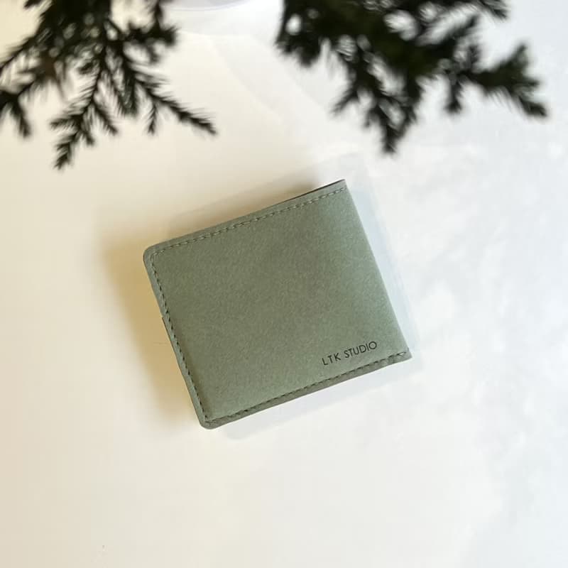 Section 素皮革質感短夾 - 聖誕森林色系 - 拼色