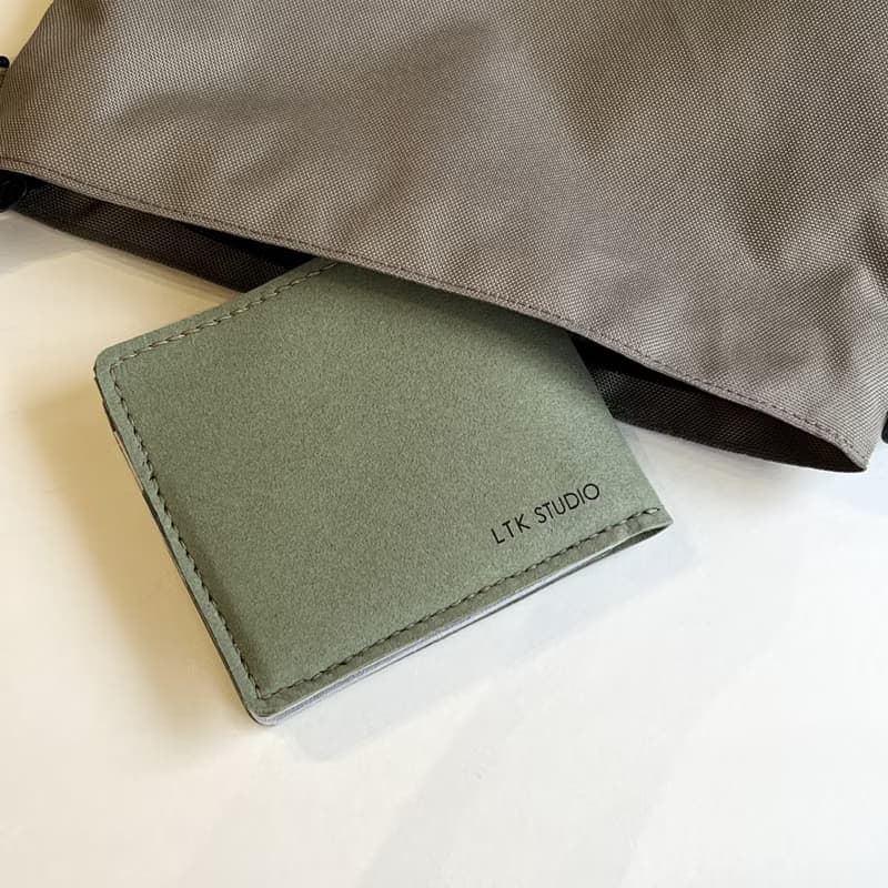 Section 素皮革質感短夾 - 聖誕森林色系 - 拼色