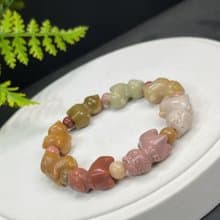 精品趣味阿拉善瑪瑙手串多彩高瓷玉化雕刻神獸羊駝單圈女財富好運