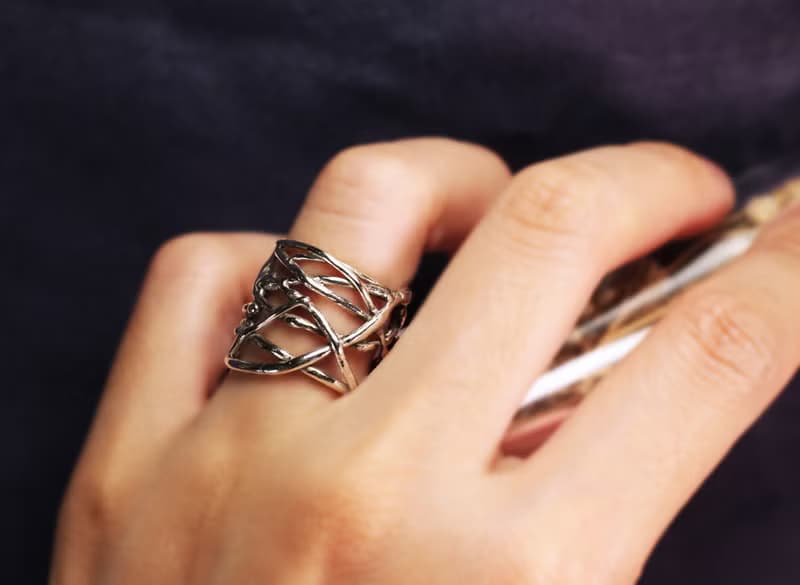 線條系列-寬版纏繞不規則銀戒