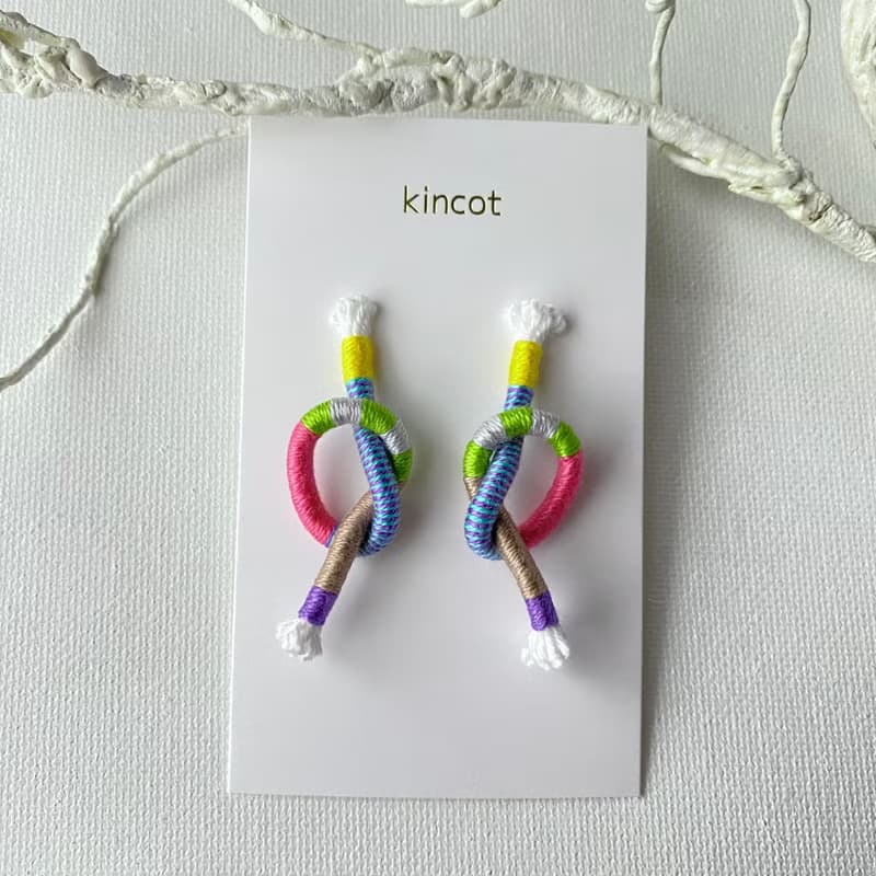 ノット ピアス・イヤリング【イエロー】