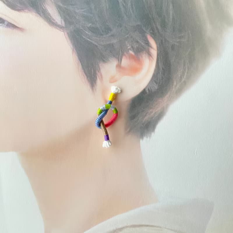 ノット ピアス・イヤリング【イエロー】