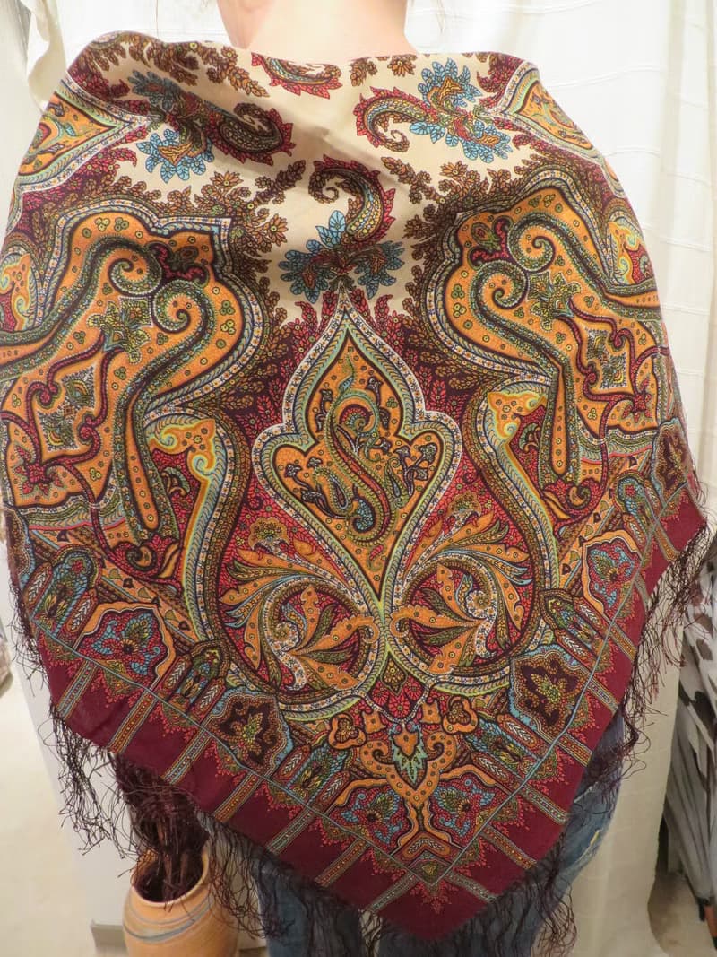Authentic Pavlovo Posad Russian Shawl Scarf Soft 100% Wool 89x89 cm 1155-7