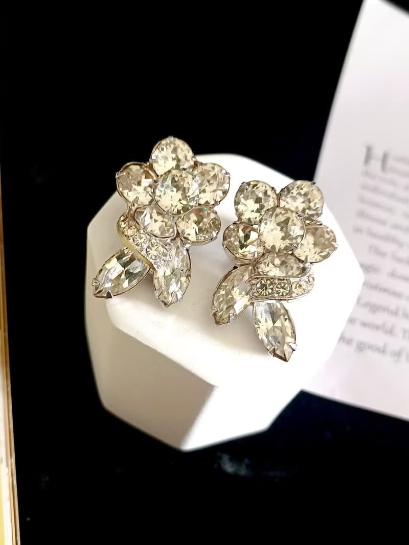 vintage jewelry  Eisenberg  古典晶透萊茵石 夾式耳環
