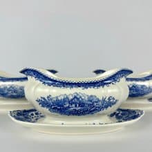 來自德國的 Villeroy & Boch 藍色布爾根蘭肉汁船 附有底板