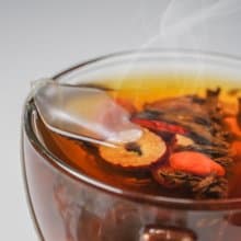 【台茶特調】元氣紅茶_濃純黑糖底蘊,飽滿枸杞與紅棗切片