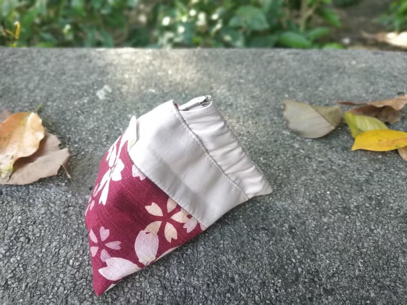 零錢包 收納包 三角形 彈片口金 櫻花紅