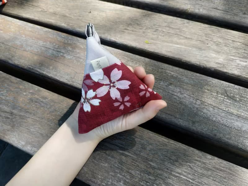 零錢包 收納包 三角形 彈片口金 櫻花紅