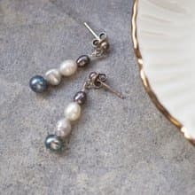 Grey and black pearl stud Earrings, 925 Silver, Mother day gift, Taurus gem