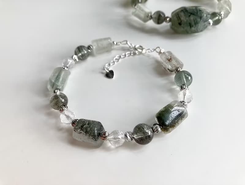 強化心肺/招正財貴人/擋霉運 天然水晶綠幽靈手鏈