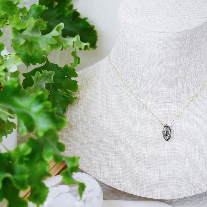 防小人避邪首選 高透鑽切面 蕾絲黑髮晶 橄欖型項鍊