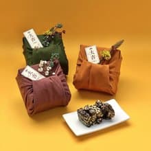 【中秋節】祈福花插風呂敷月光寶盒A款(頂級低糖南棗核桃10入)