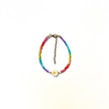 Bracelet Somewhere Over the Rainbow • Rainbow Beaded Bracelet • Daisy Pendant