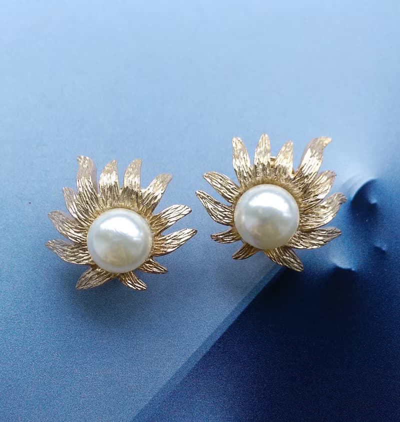 Vintage Jewelry 西洋古董飾品 JUDY LEE 葉子 仿珠 夾式耳環