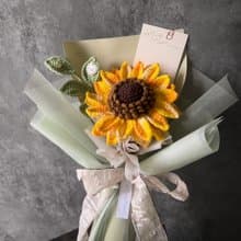 Mustflor 經典柔芯段染向日葵花束-手工針織花束