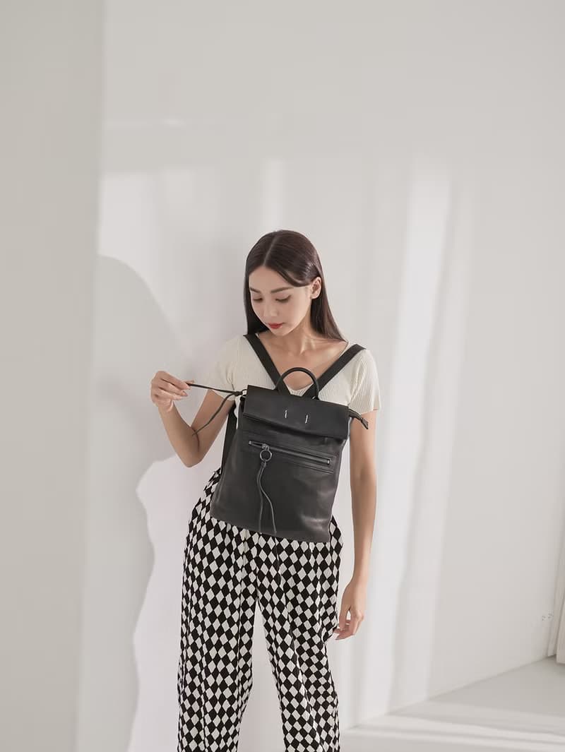 supportingrolestudio小率性簡單實用多層方形真皮後背包 黑