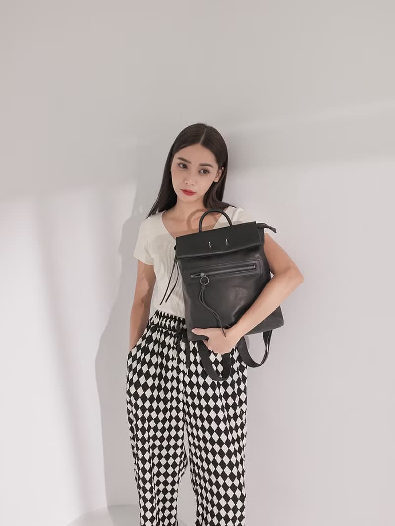 supportingrolestudio小率性簡單實用多層方形真皮後背包 黑