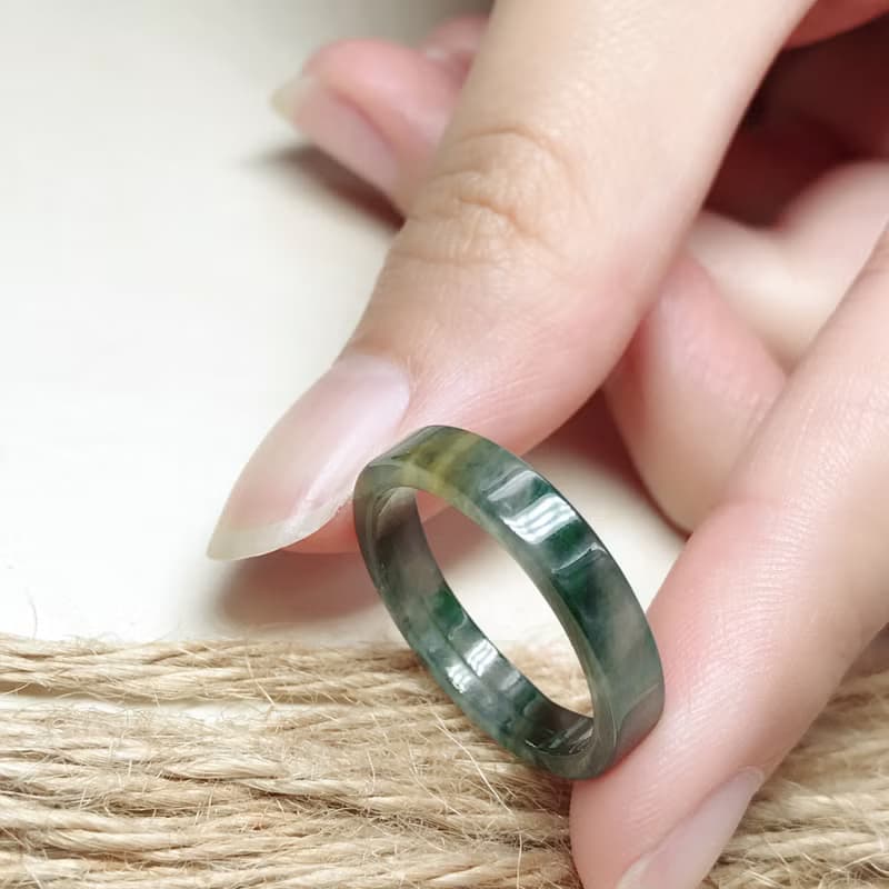 冰飄花翡翠角戒 | 國際14圍 | 天然A貨翡翠 | 送禮