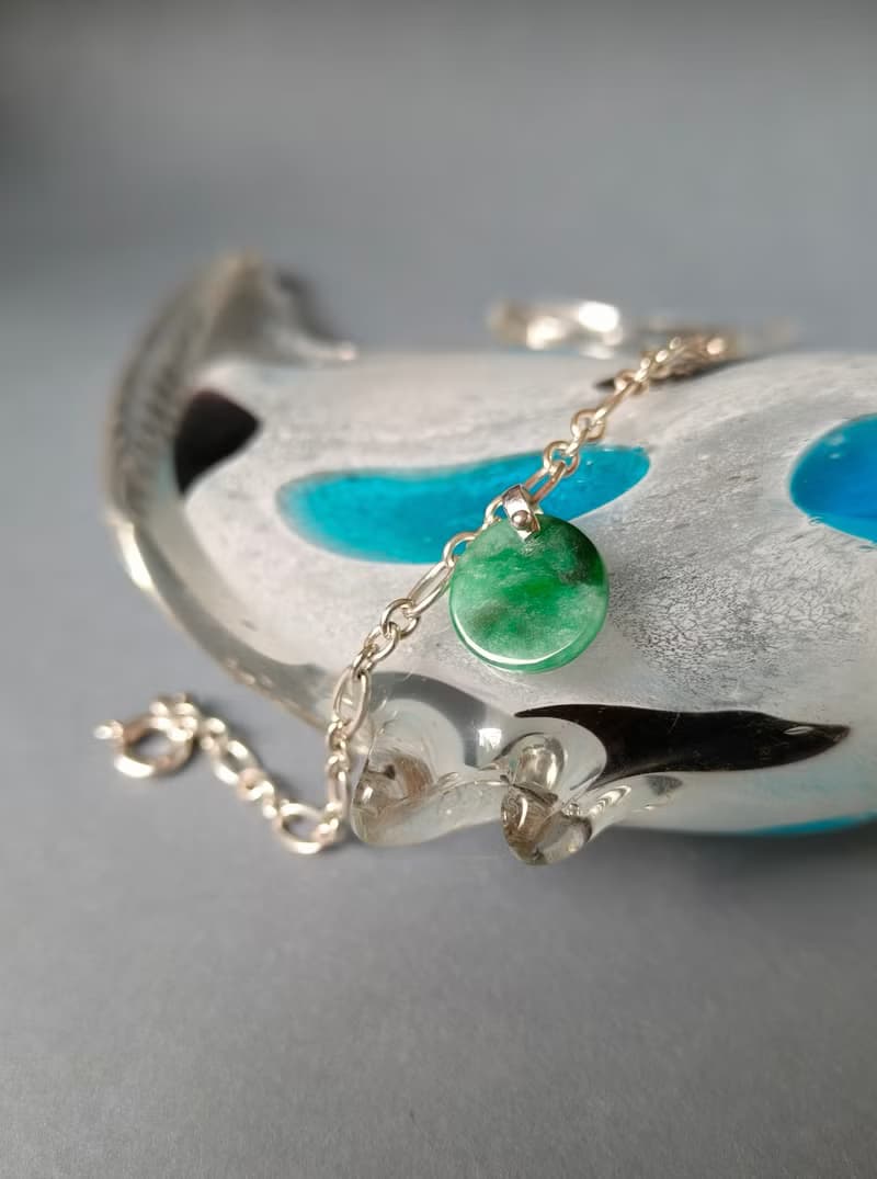 圓心守護 | 天然緬甸綠翡翠無事牌純銀手鍊 | 平安轉運・圓滿相隨