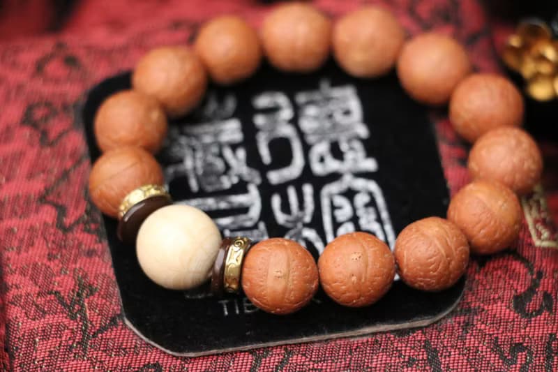 精品尼泊爾鳳眼菩提子手珠 12mm 六道木隔珠佛珠 念珠 菩提子手串