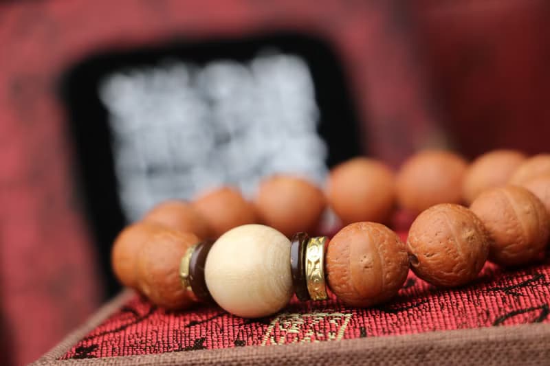 精品尼泊爾鳳眼菩提子手珠 12mm 六道木隔珠佛珠 念珠 菩提子手串