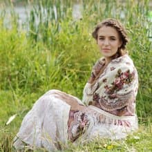 Russian Shawl Pavlovo Posad 100% Wool Scarf Wrap High Quality 125x125 cm 527-1