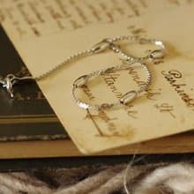 -古董可愛銀色小豆豆手鍊手環  AVON BR203