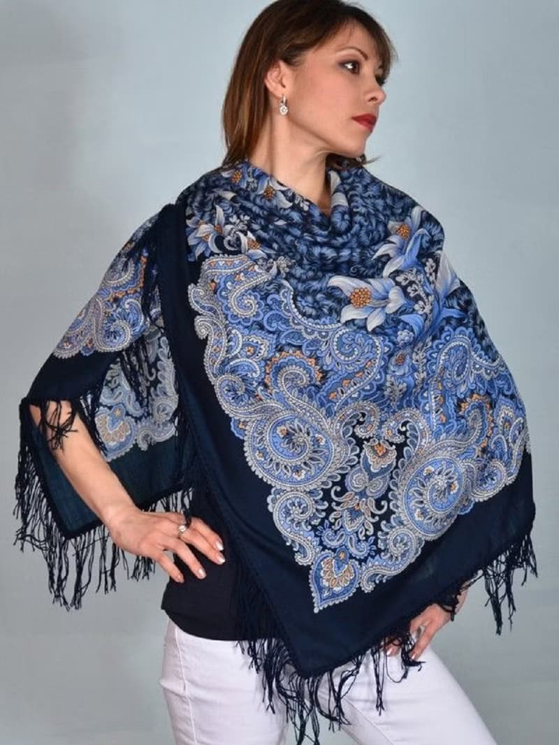 Pavlovo Posad Russian Shawl 100% Wool Scarf 125 cm, Wrap Woolen Fringe 23-14