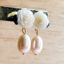 珍珠白茶花 14K包金耳環/耳夾