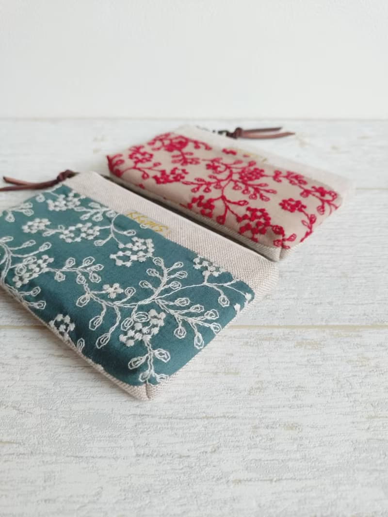 【FWL/四層小錢包】日本刺繡 小葉果實 暗紅 藍綠 法國金蔥布