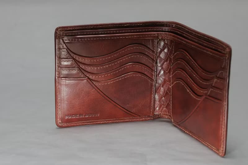 BASICウォレット　BROWN カードタイプ
