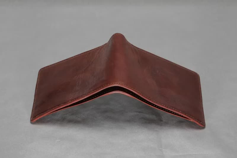 BASICウォレット　BROWN カードタイプ
