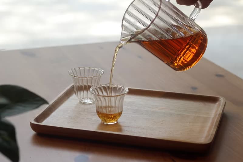 玻璃條紋隨行泡茶組(含兩入茶杯)