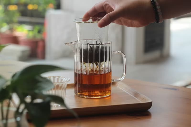 玻璃條紋隨行泡茶組(含兩入茶杯)
