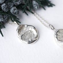 Double Finger Seal Necklace 雙指紋蠟印項鍊