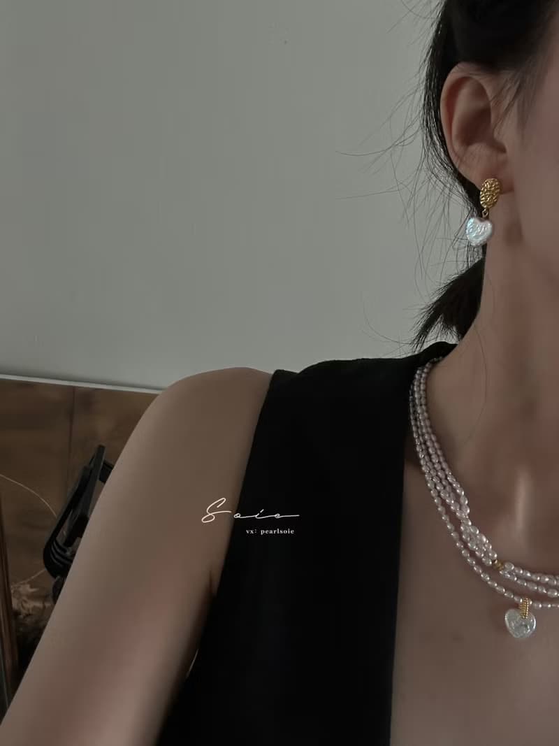 Vintage Golden Heart Earring 复古金色爱心珍珠耳钉