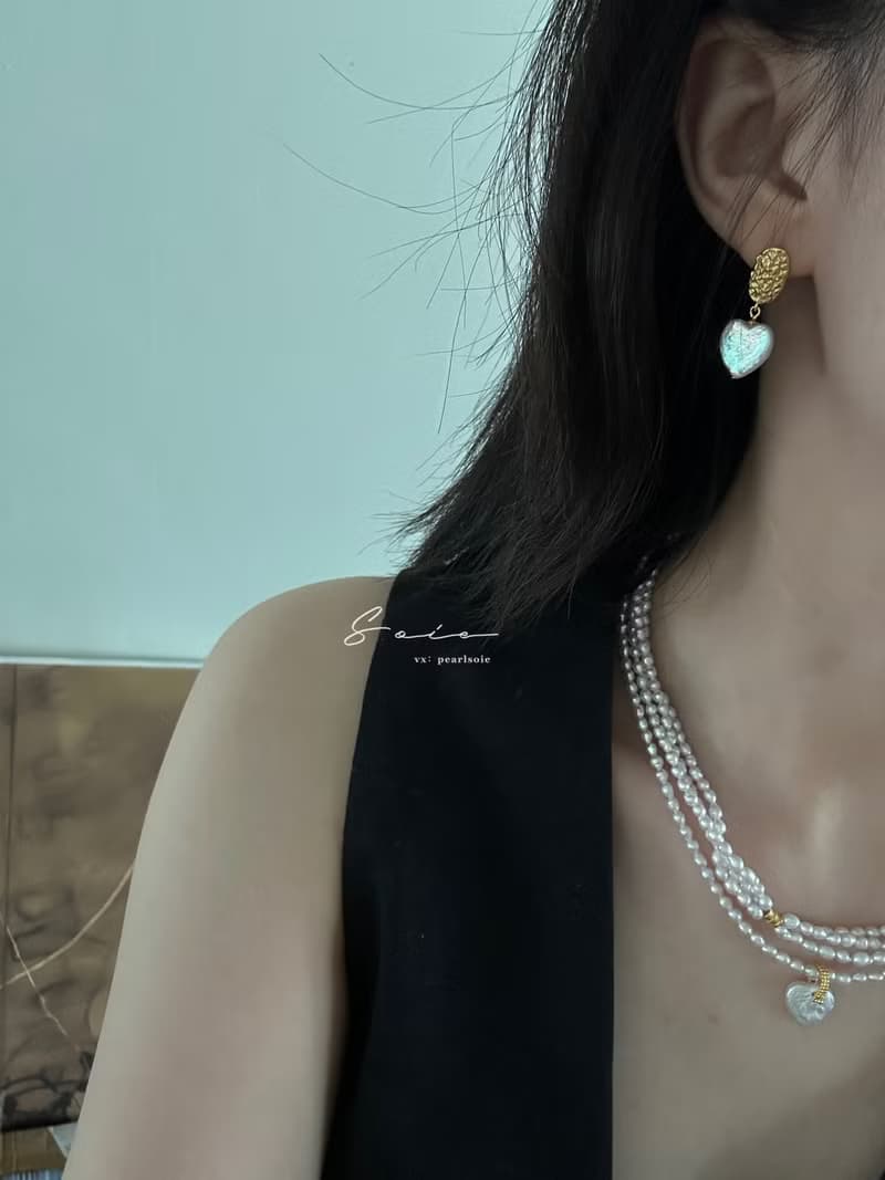 Vintage Golden Heart Earring 复古金色爱心珍珠耳钉