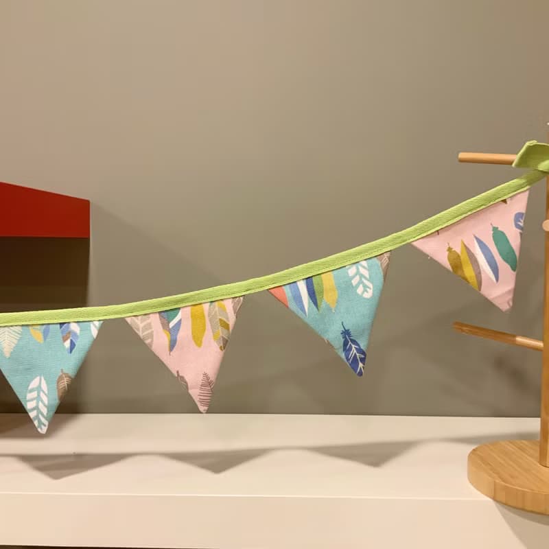 彩色羽毛雙面純棉麻三角旗11片—露營/生日/派對/店面/婚禮
