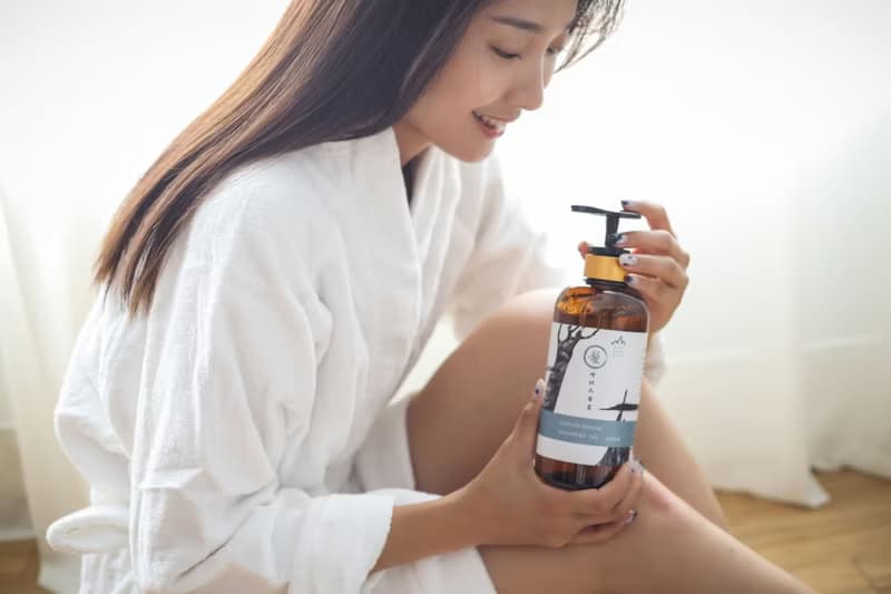 【五星級森林浴】 檜純洗髮露 600ml / 精油洗髮露