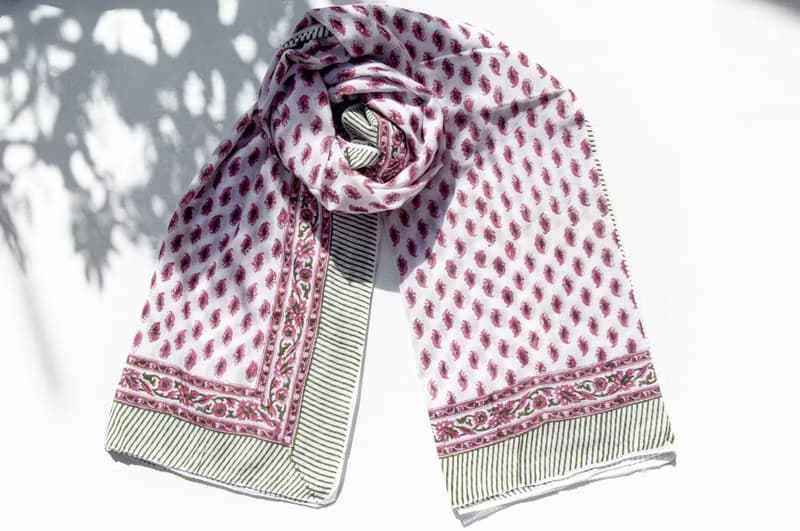 超大純綿絲巾 手工木刻印植物染圍巾  草木染棉絲巾-法式花朵藤蔓