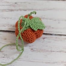 Crochet keychain pumpkin, Halloween decoration auto accessories, fall car decor