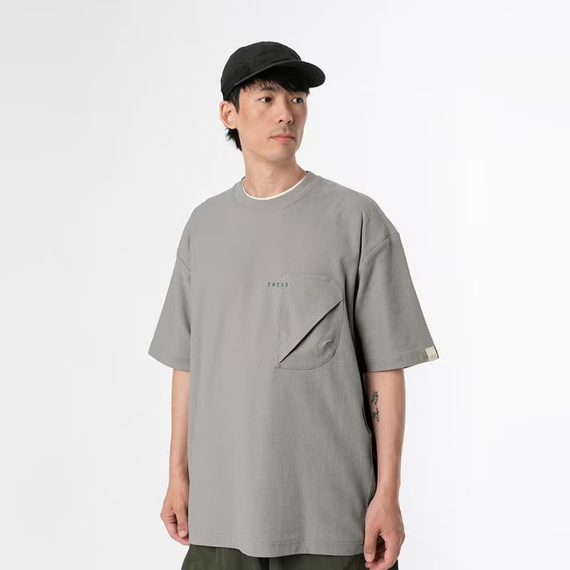 3D Dual-Pocket Tee城市通勤立體輪廓雙層口袋寬松短袖T恤