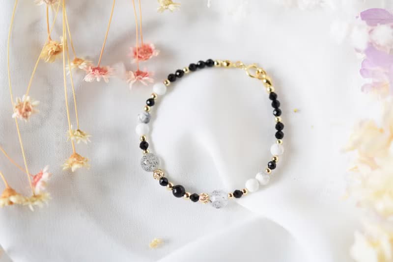 墨之心。黑曜石 黑尖晶 黑雲母 白松石 14K 天然石水晶 手鍊