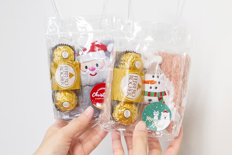 聖誕節禮物贈品 聖誕擦手巾+金莎巧克力3顆入 (4款隨機出貨) 禮物