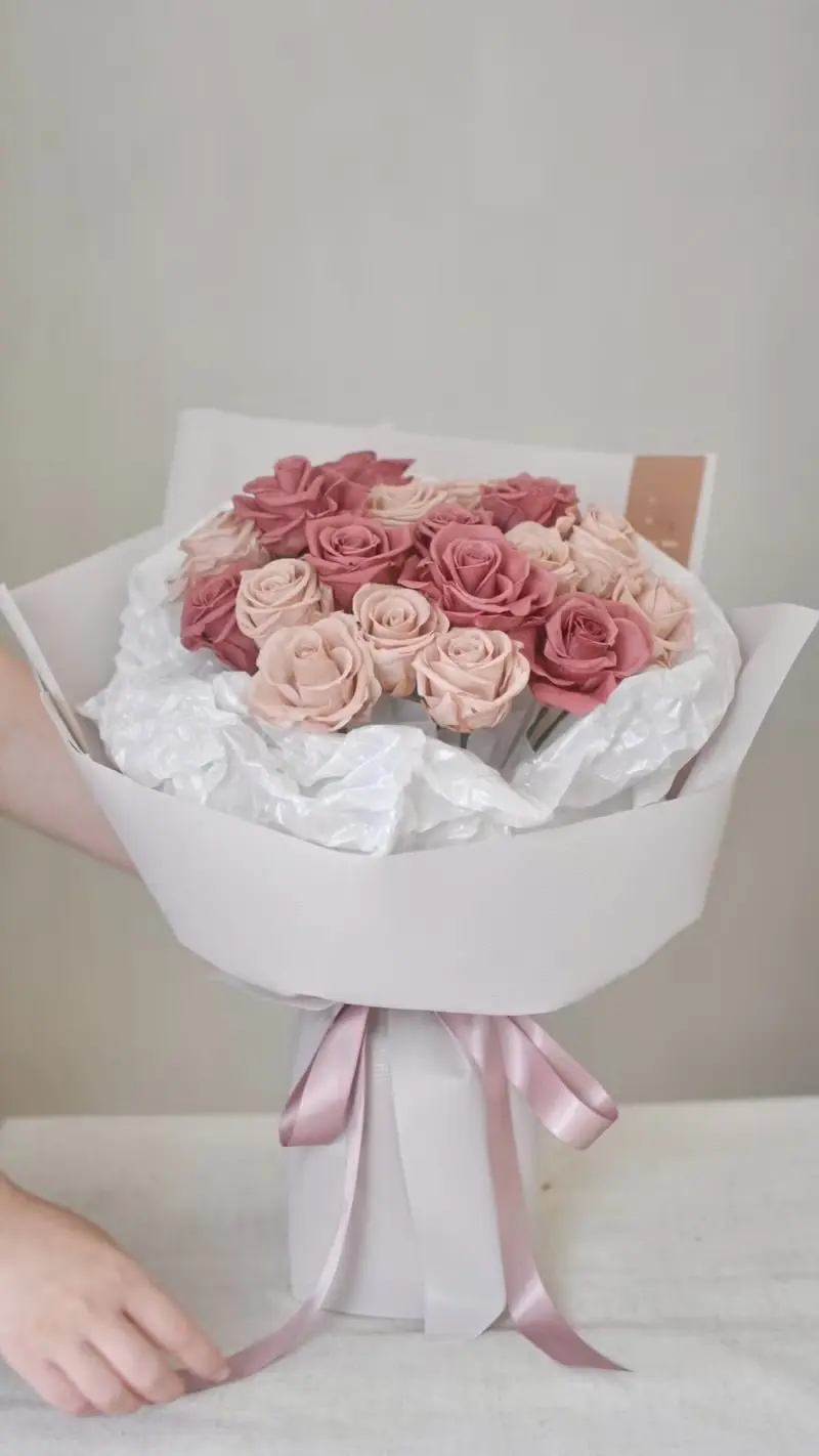 /20朵永生玫瑰花束/求婚 紀念日 生日 畢業 婚禮 閨密 滿天星