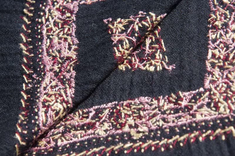 手織圍巾 編織圍巾 保暖毛毯 羊絨毯 刺繡毛毯 喀什米爾Cashmere/羊絨圍巾/純羊毛圍巾披巾/戒指絨披肩-刺繡花朵